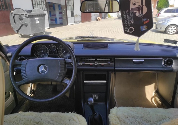 Mercedes-Benz Inny cena 69900 przebieg: 99000, rok produkcji 1974 z Legnica małe 137